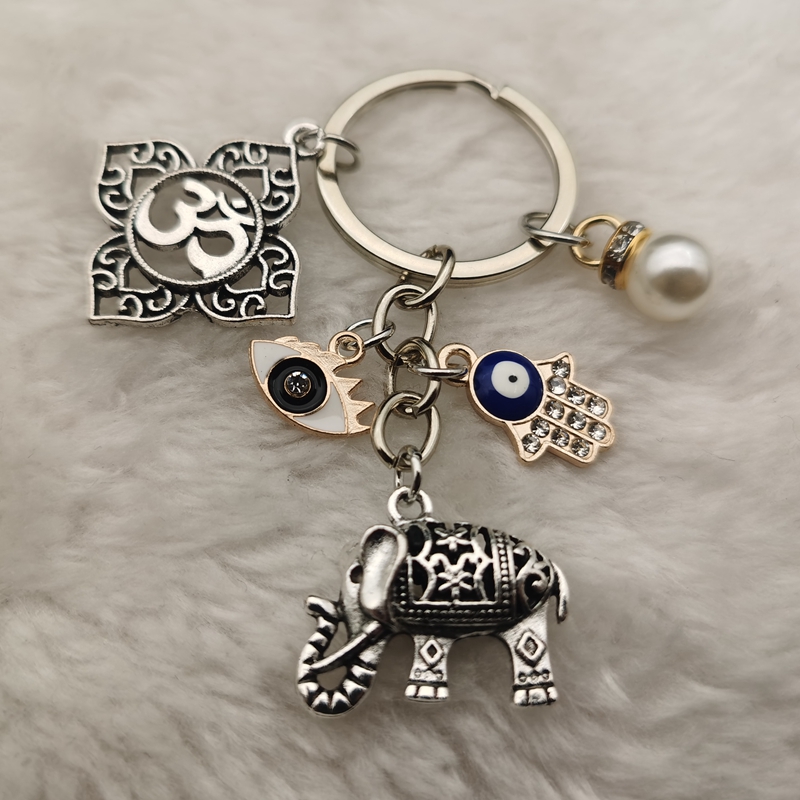 Vintage Ysl Fashion - Vintage Religiöse Keychain Elefant Buddha Anhänger